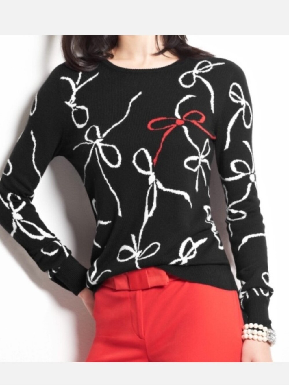 Ann Taylor Black Bow Design Sweater